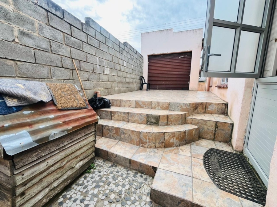 3 Bedroom Property for Sale in Mdantsane Eastern Cape